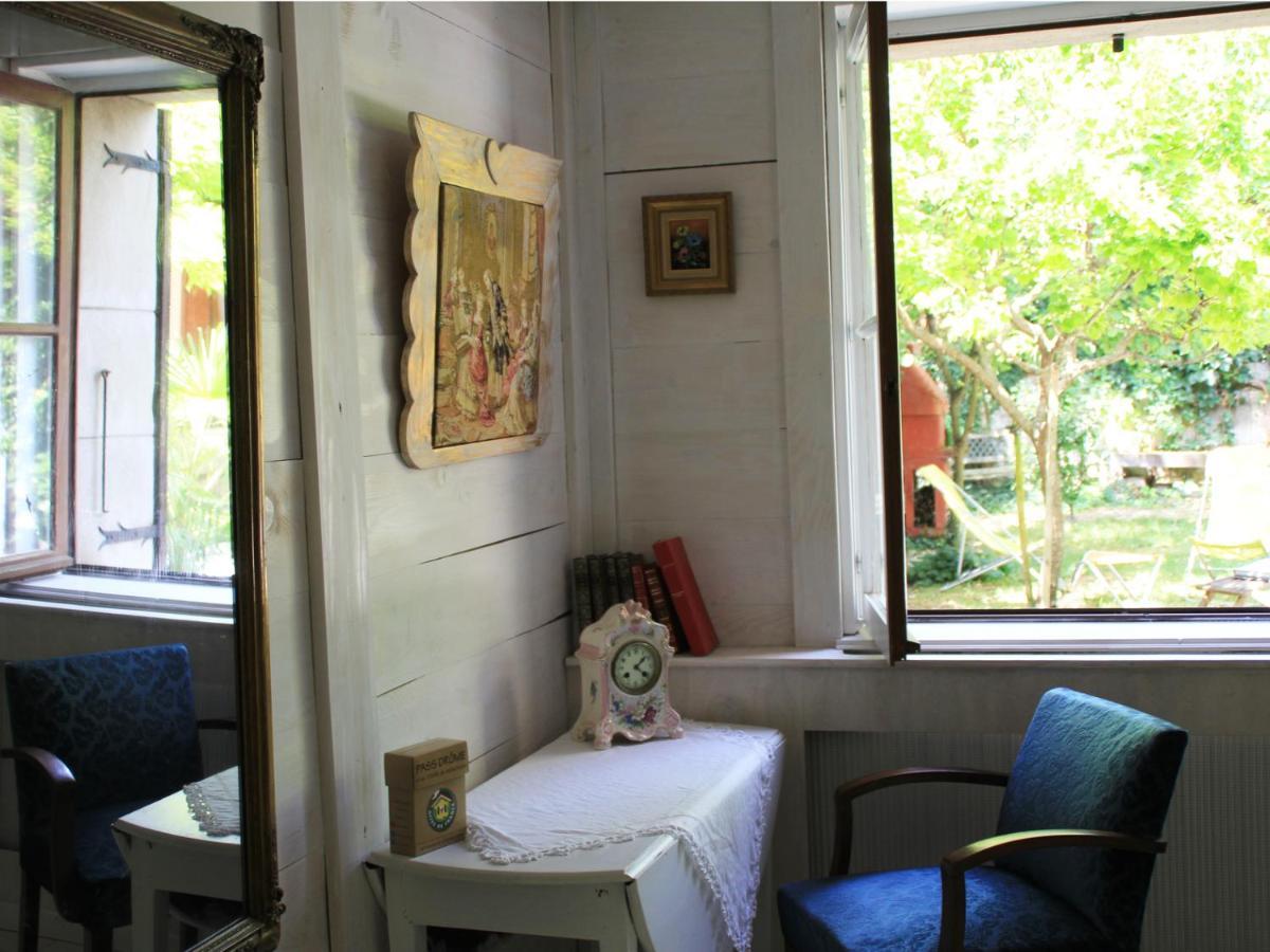 Les Pascals Bed & Breakfast Saint-Paul-les-Romans Exterior photo